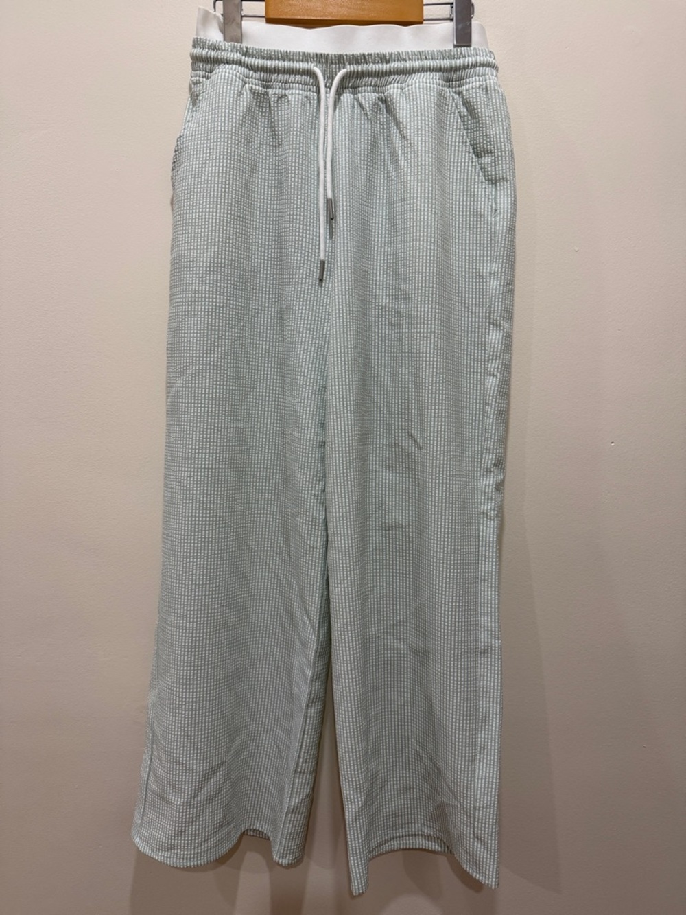 HALARA Mid Rise Double Layer Drawstring Mint Stripe Wide-Leg Ribbed Lounge Pants - Picture 3 of 12